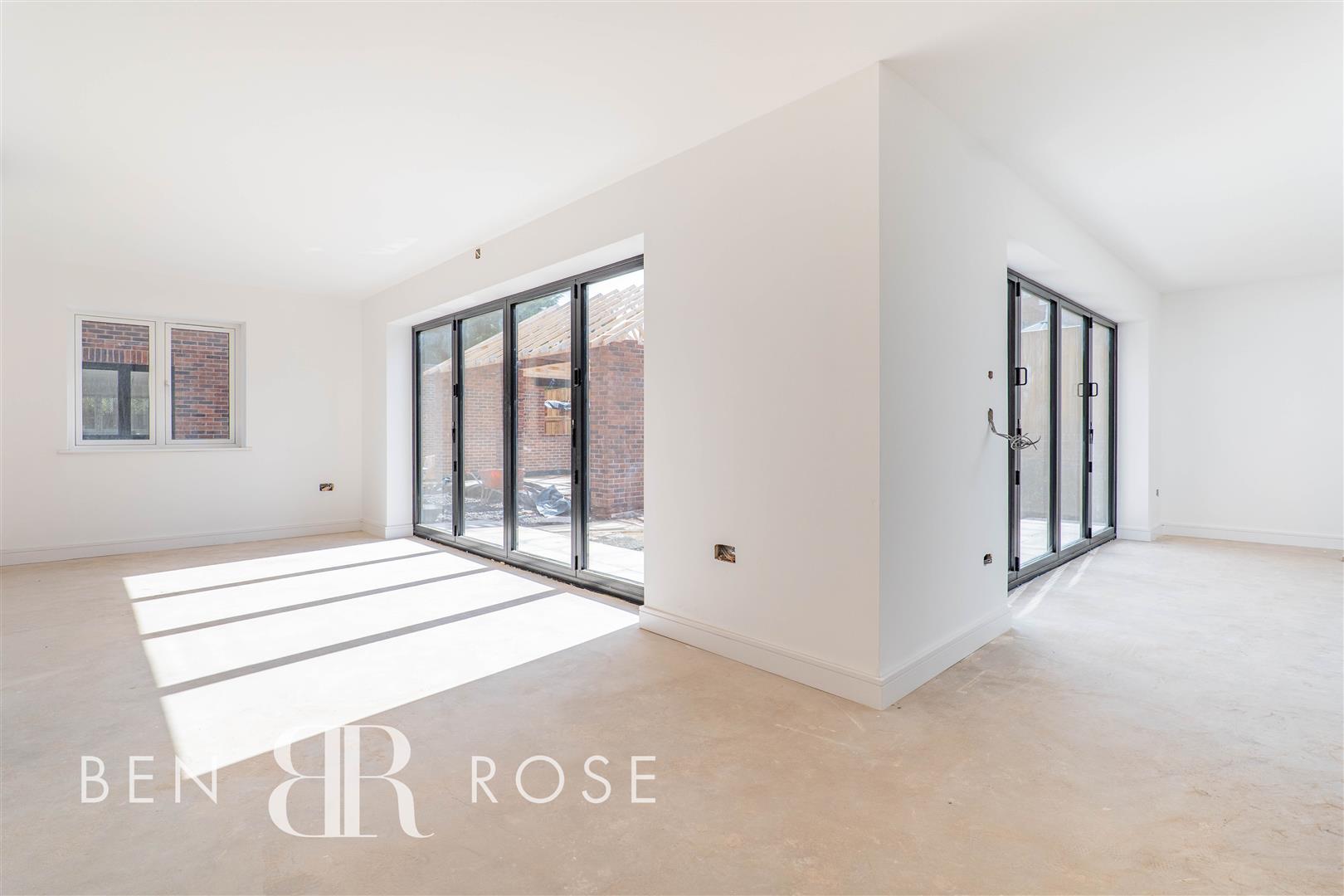 5 bed property in Gough Lane, Preston